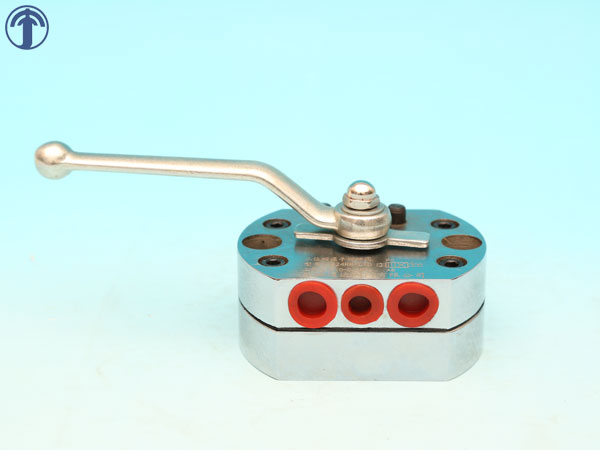 4.K24R8 series 2-position 4-way manual rotary valve-L15
